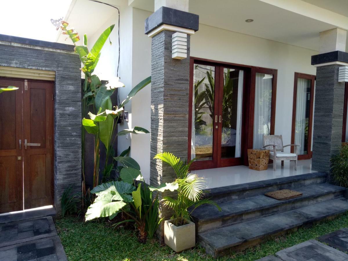 Guest House Reisya นูซาดูอา ภายนอก รูปภาพ